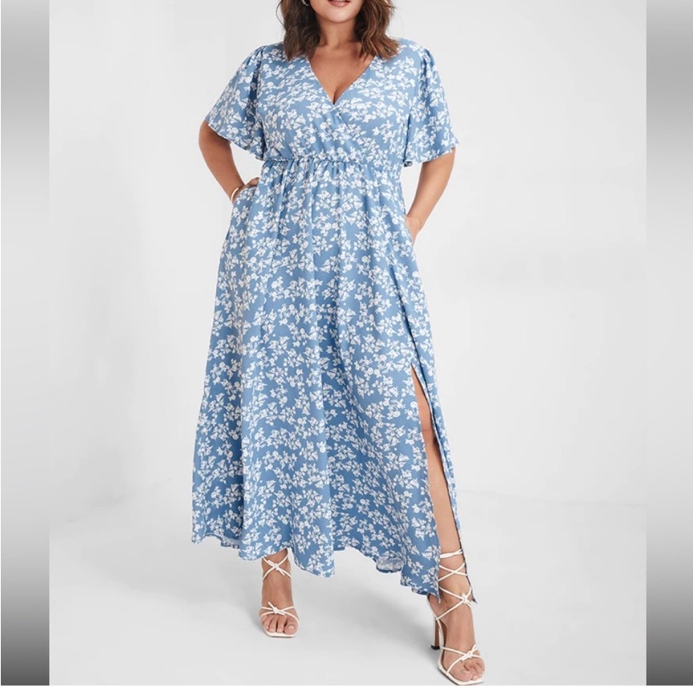 NWT!Blue flutter sleeve ditzy floral pocket split maxi dress size 10 or medium